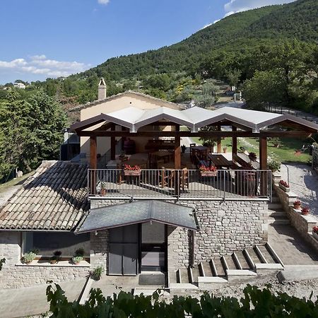 Agriturismo Il Castello Assisi Eksteriør billede