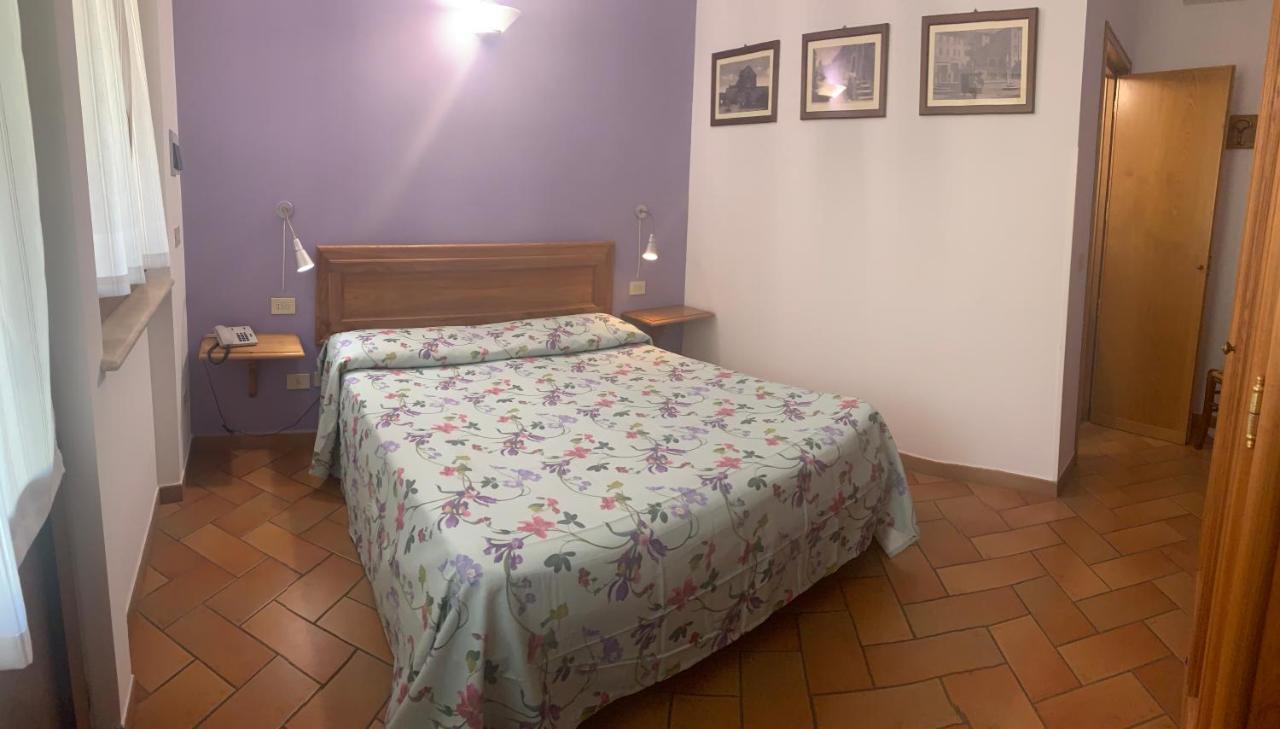 Agriturismo Il Castello Assisi Eksteriør billede