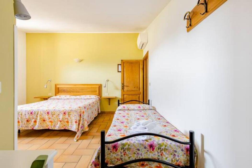 Agriturismo Il Castello Assisi Eksteriør billede