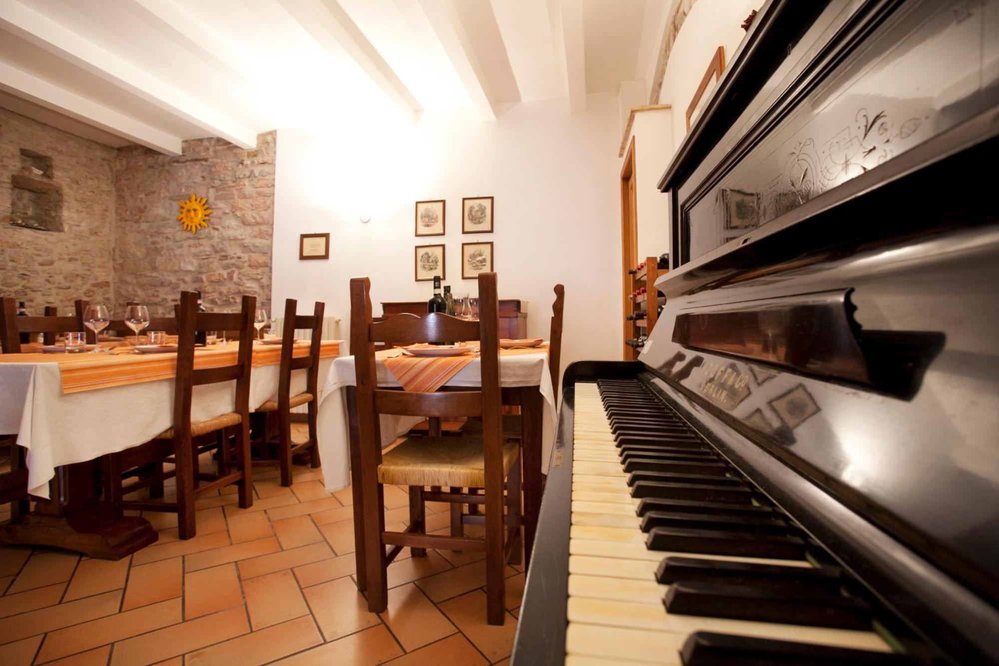 Agriturismo Il Castello Assisi Eksteriør billede