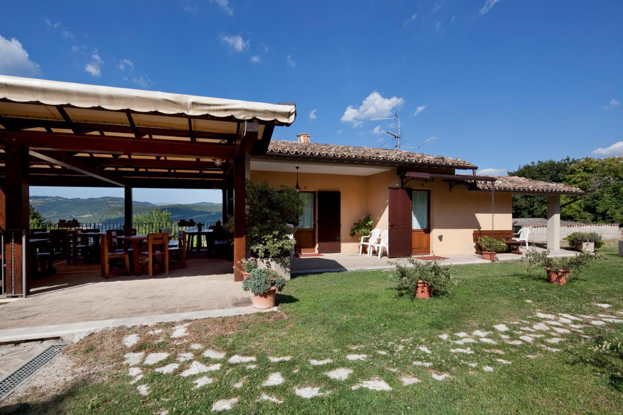 Agriturismo Il Castello Assisi Eksteriør billede