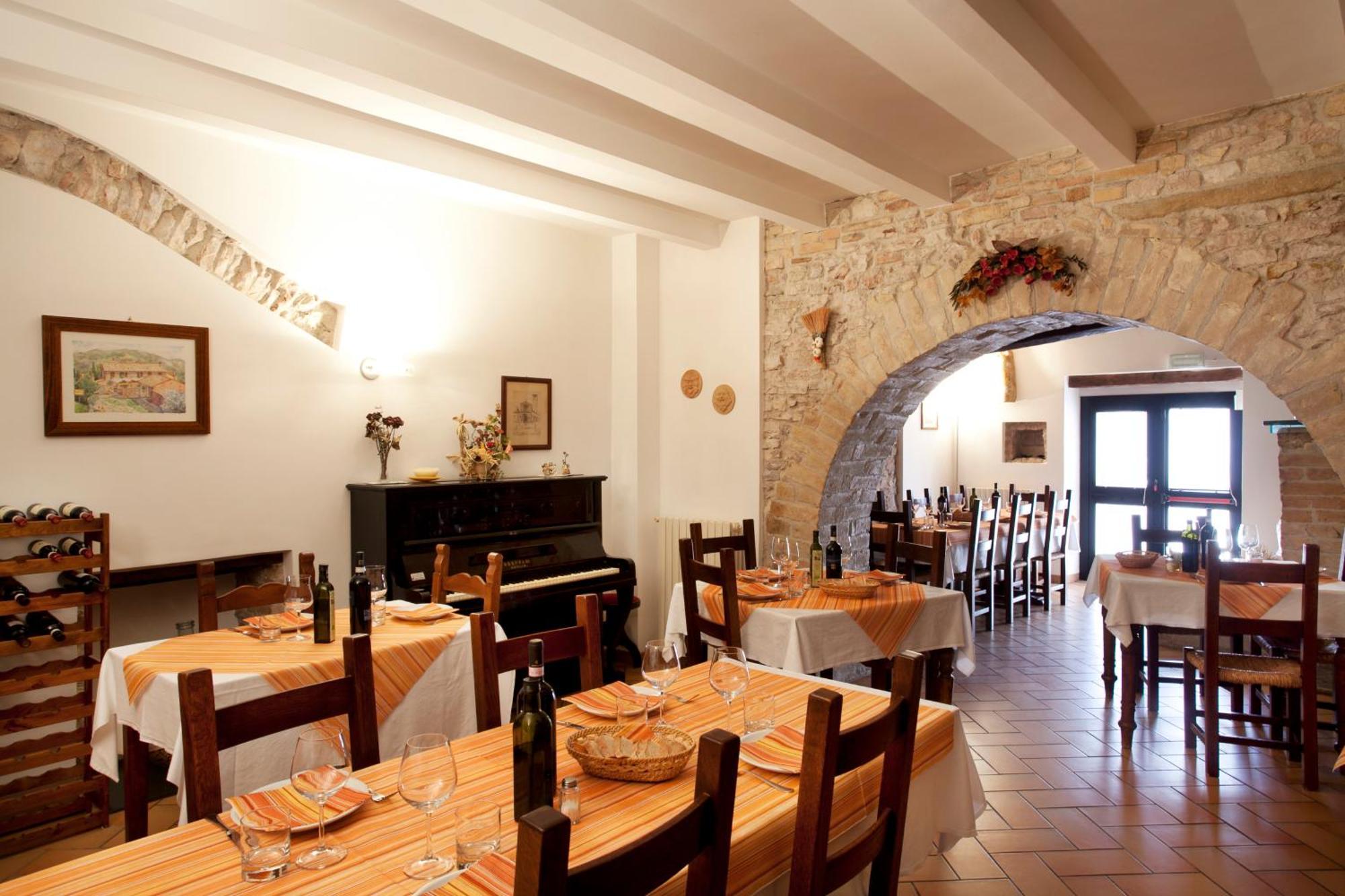 Agriturismo Il Castello Assisi Eksteriør billede