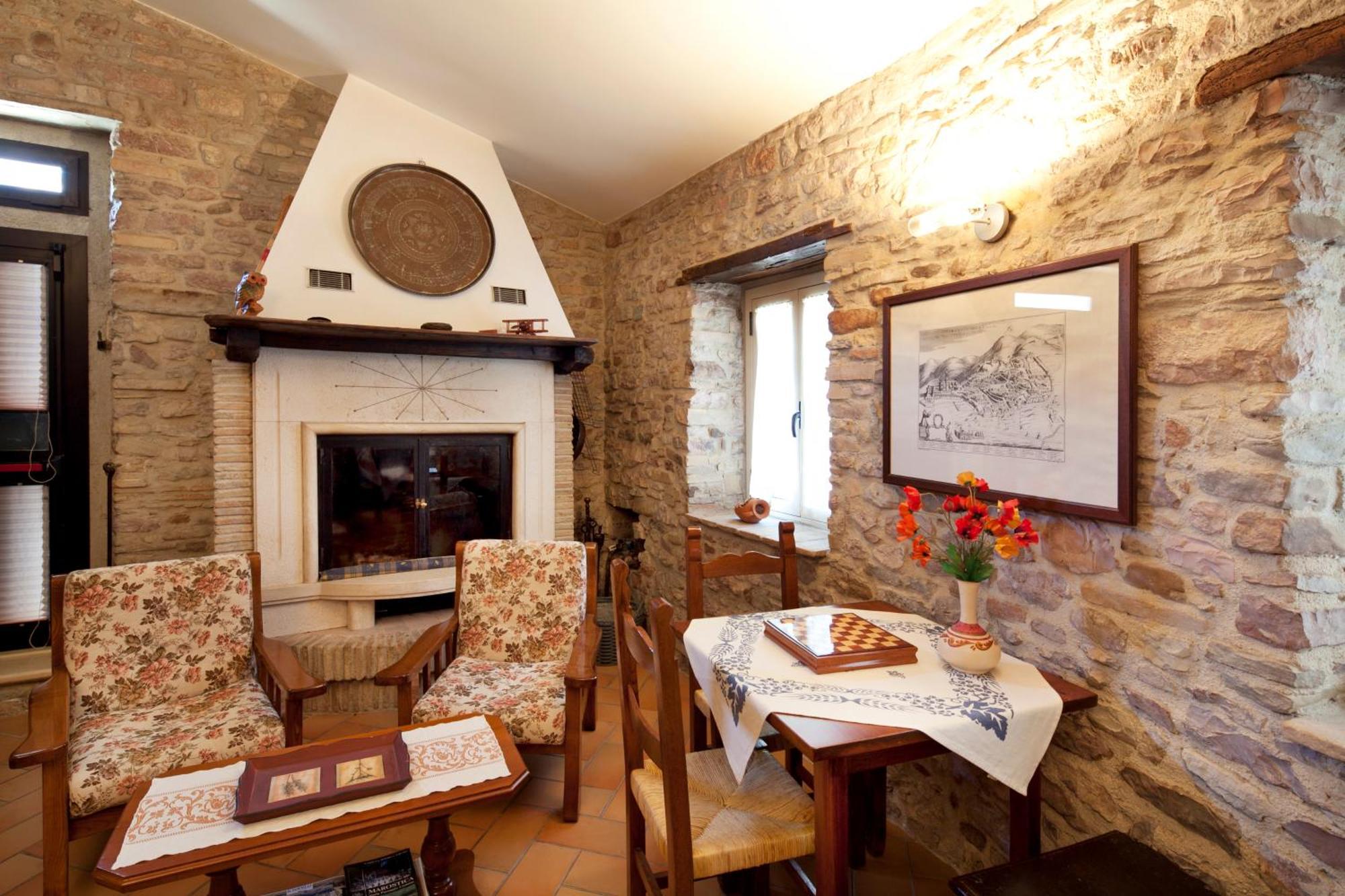 Agriturismo Il Castello Assisi Eksteriør billede