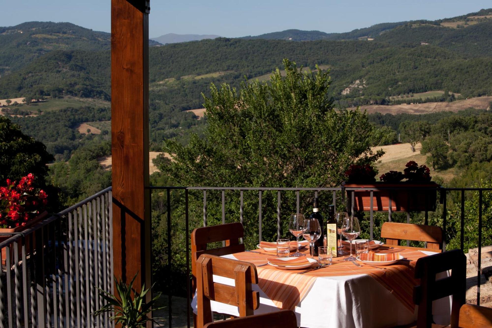 Agriturismo Il Castello Assisi Eksteriør billede