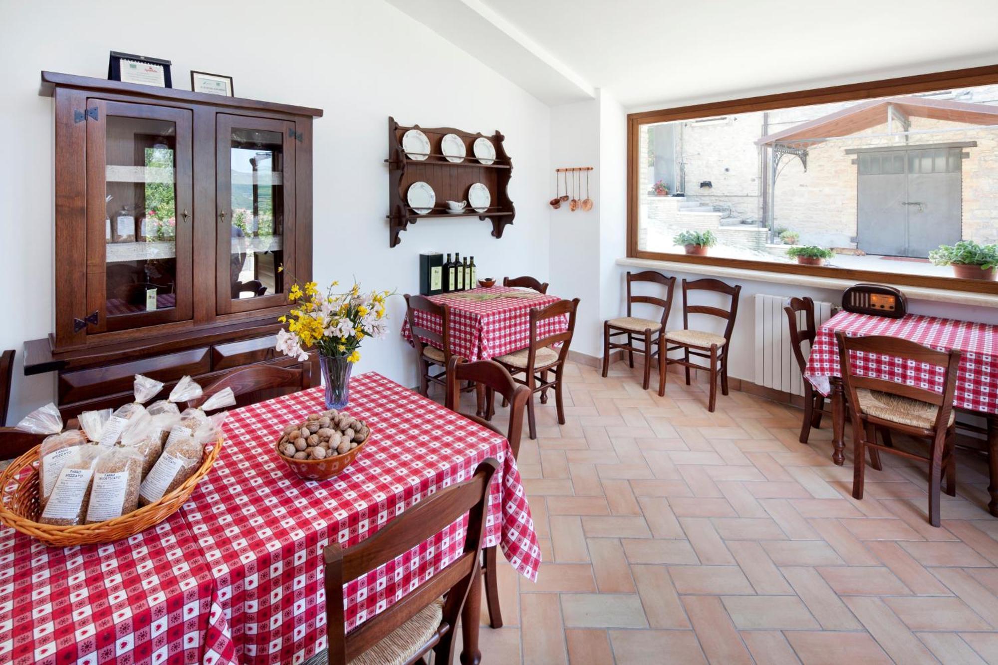 Agriturismo Il Castello Assisi Eksteriør billede