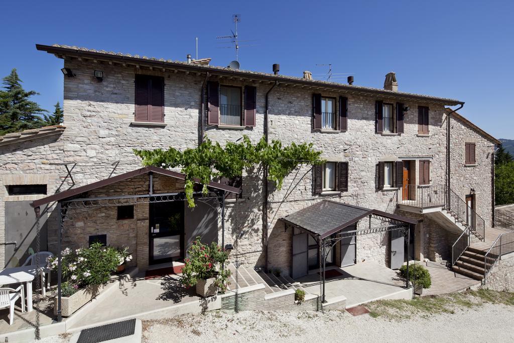 Agriturismo Il Castello Assisi Eksteriør billede