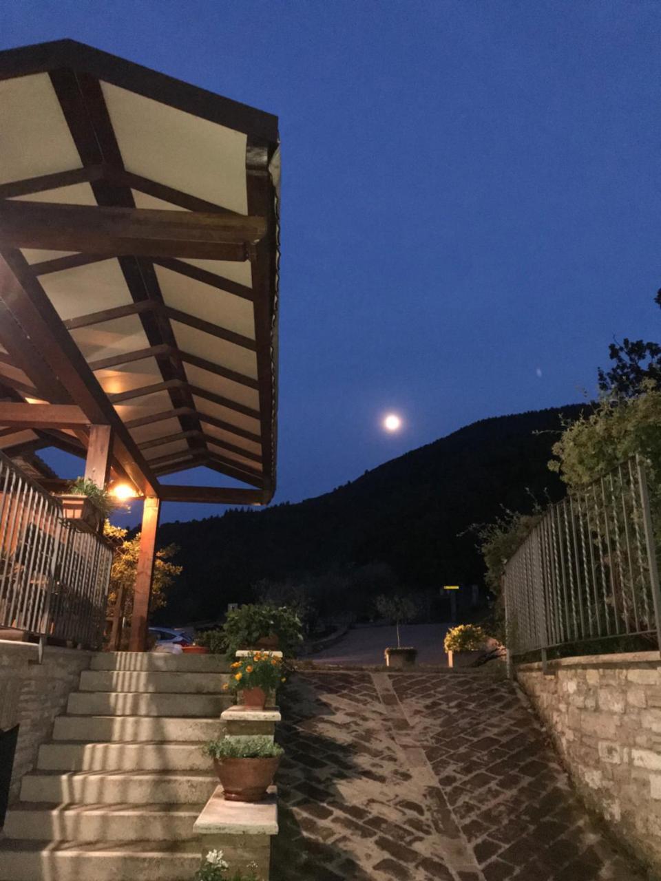 Agriturismo Il Castello Assisi Eksteriør billede